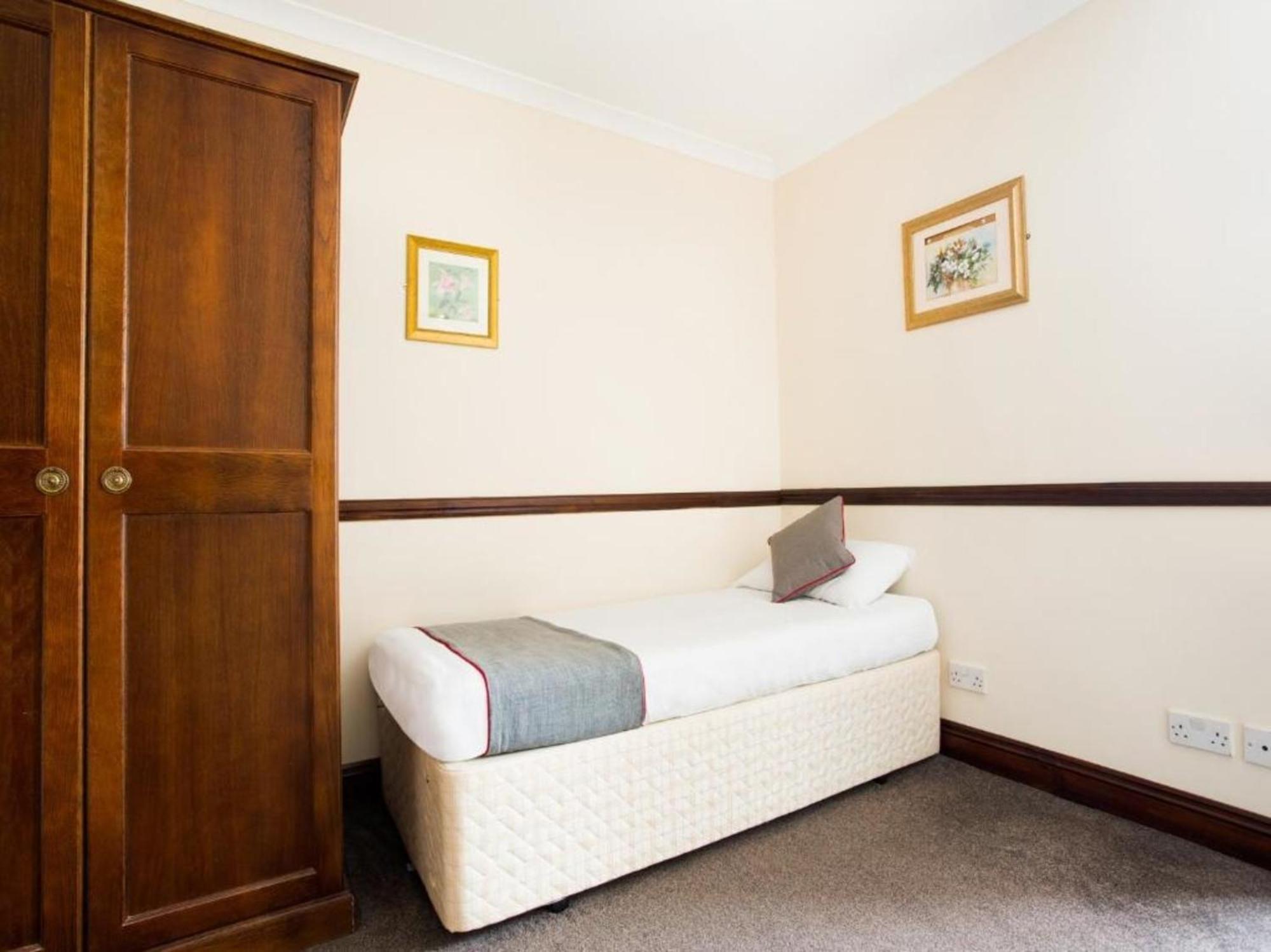 Brunel Inn Saltash Oda fotoğraf